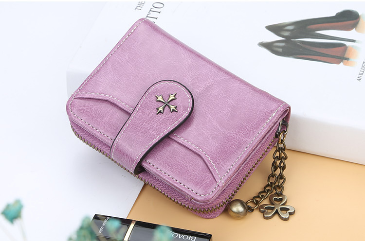 Womens Short Leather Wallet Small Card and Coin Purse - Detailed surface texture up close