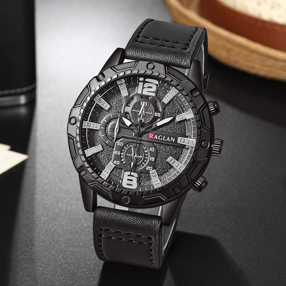 Mens Leather Watch Fashion Wristwatch - Detailed view of the product