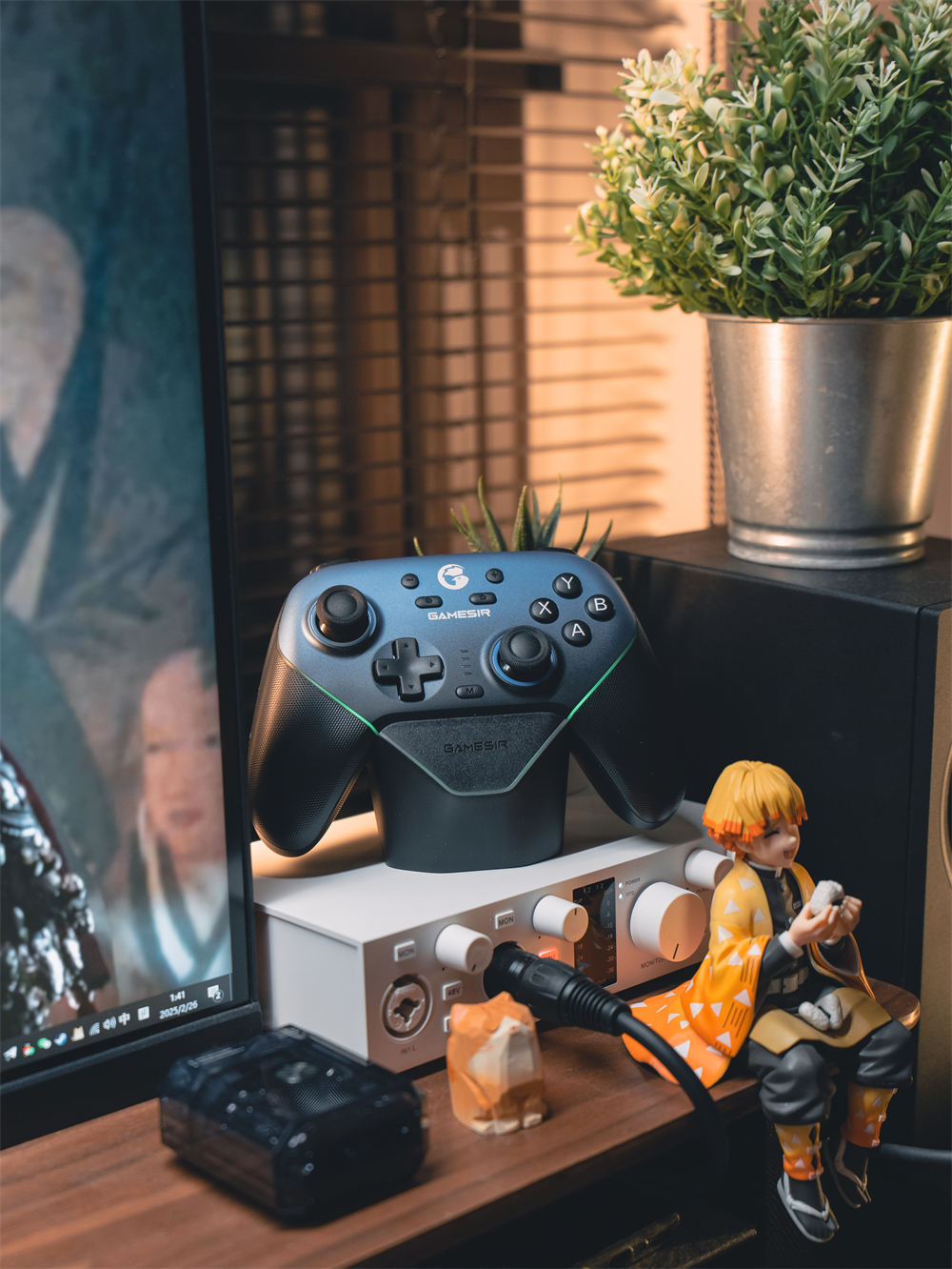 Technical specifications and color options overview