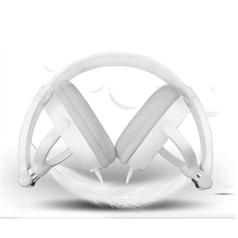 Compact USB desktop speaker