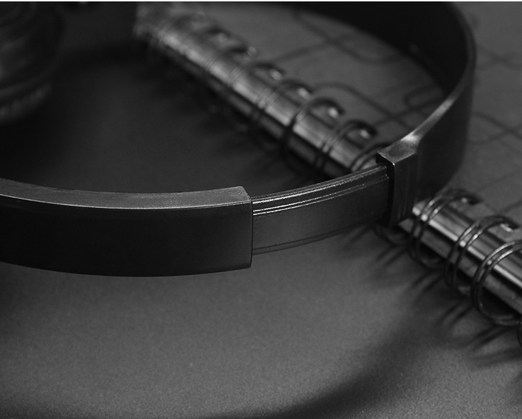 Speaker sound output features
