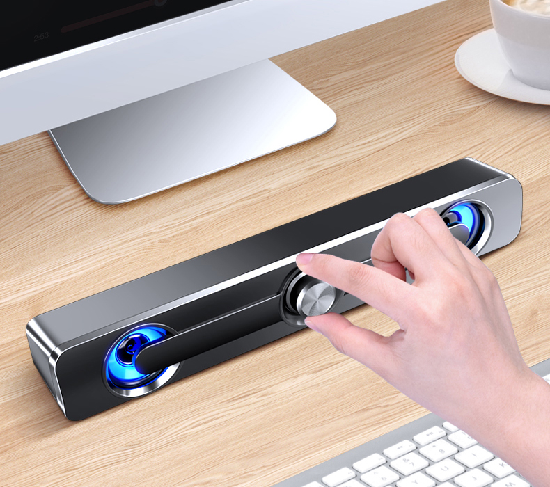 Black computer speaker soundbar with USB power