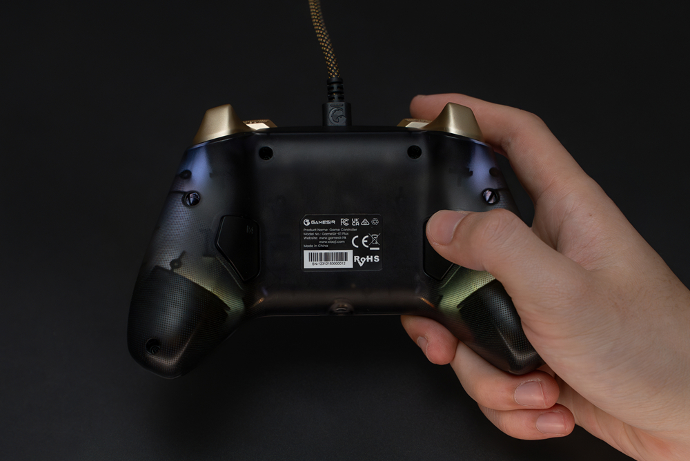 Anti slip grip texture for gaming comfort