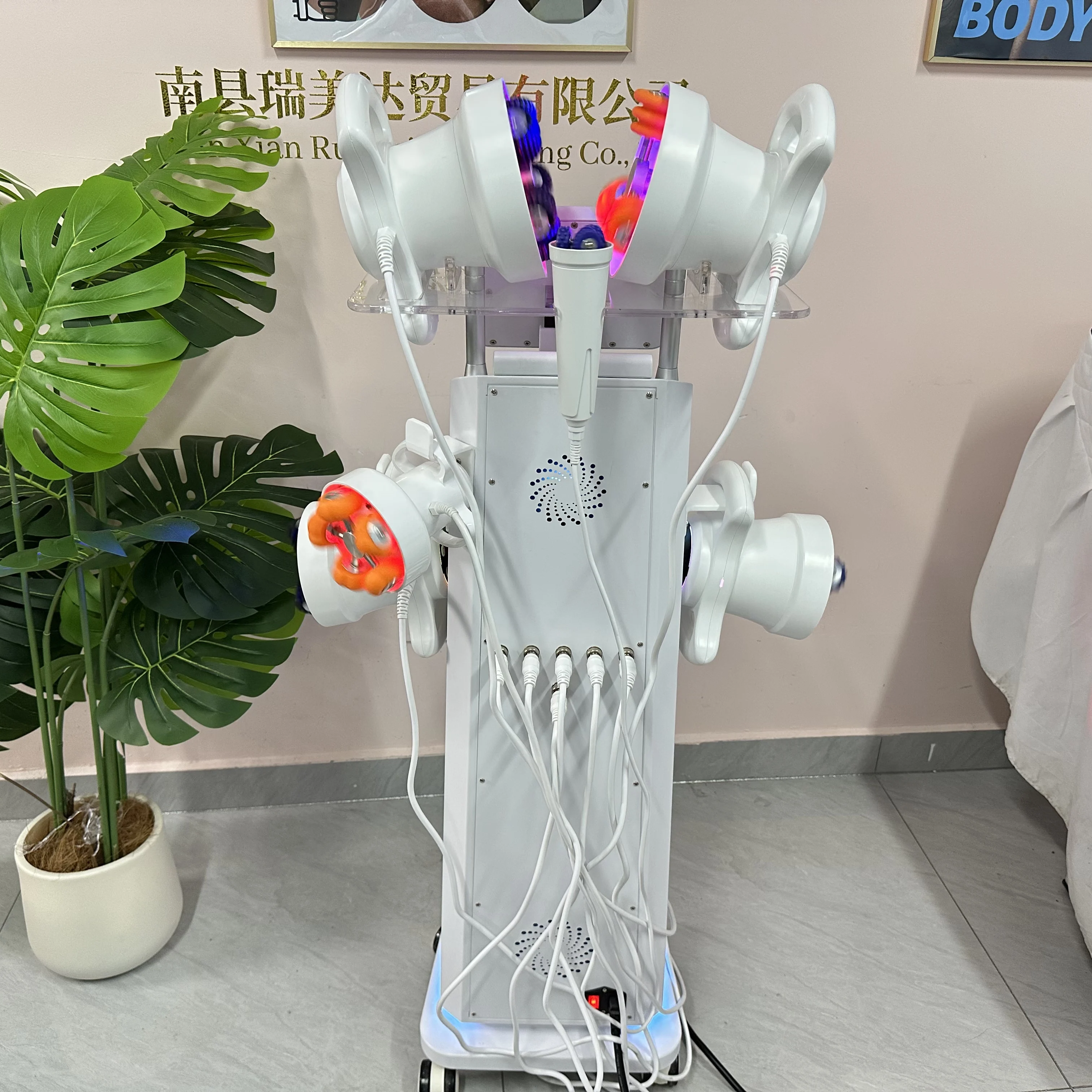 Body contouring and skin smoothing session with MYOslim